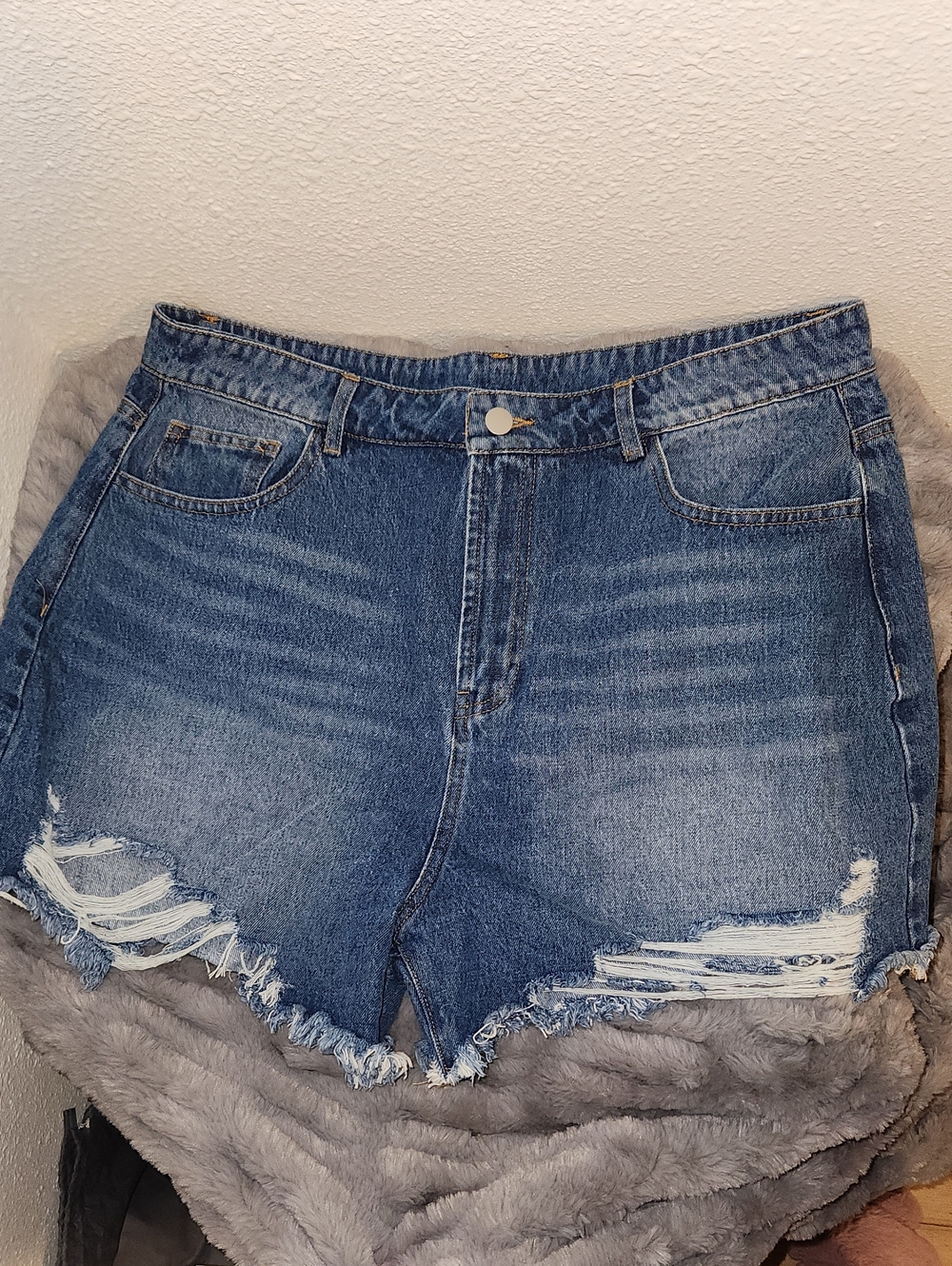 High-Rise Distressed Denim Shorts - Blue